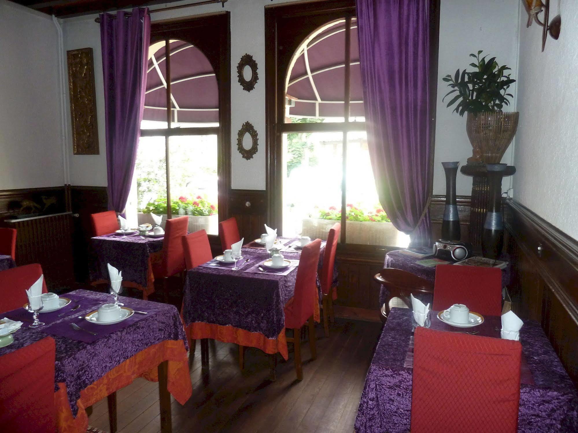 Castel De Siam Hotell Houlgate Exteriör bild