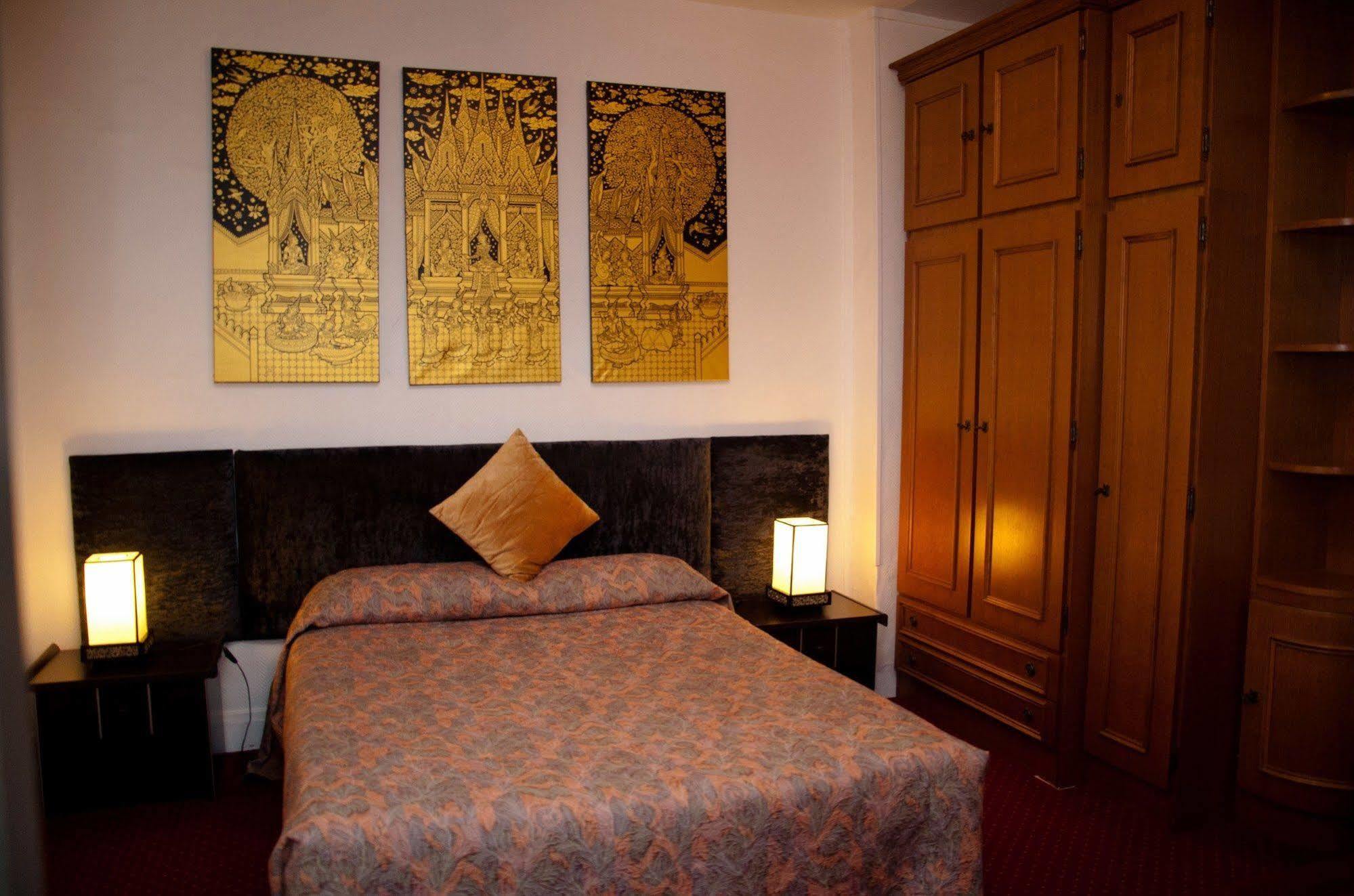 Castel De Siam Hotell Houlgate Exteriör bild